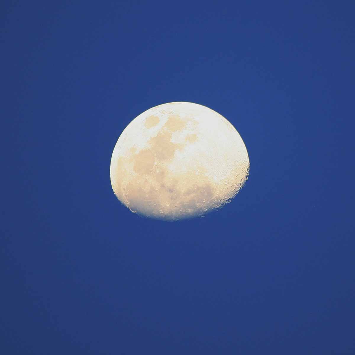 La Luna e i lavori in estate